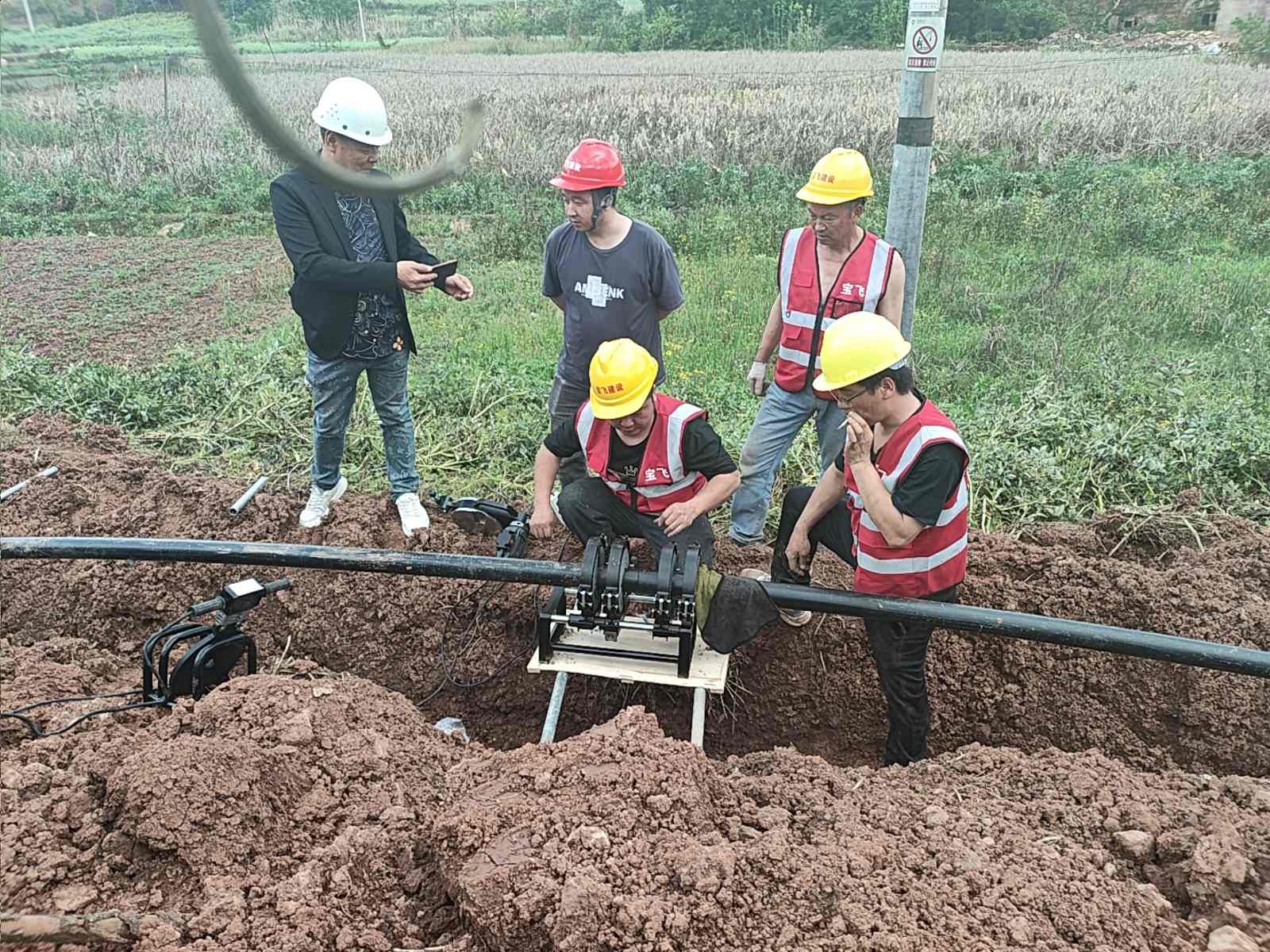 民生供水攻坚｜三家镇供水管网改造项目加速推进，惠及 7 万村民